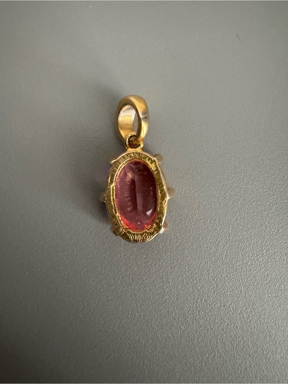 Pendant with Stone - Picture 2 of 2